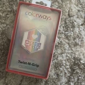 Pride popsocket NWT